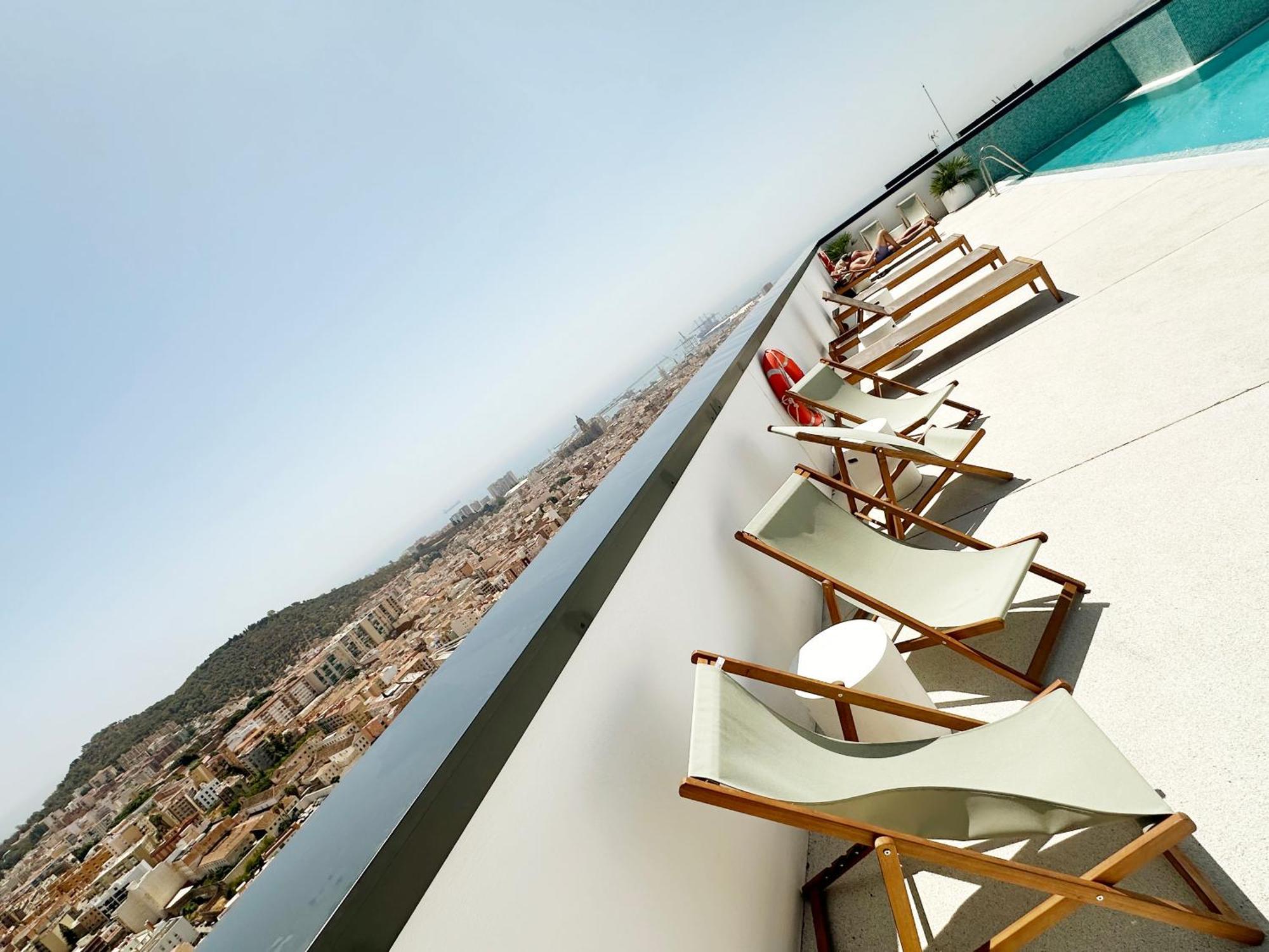 Urban Sky Serviced By P&o Appartement
